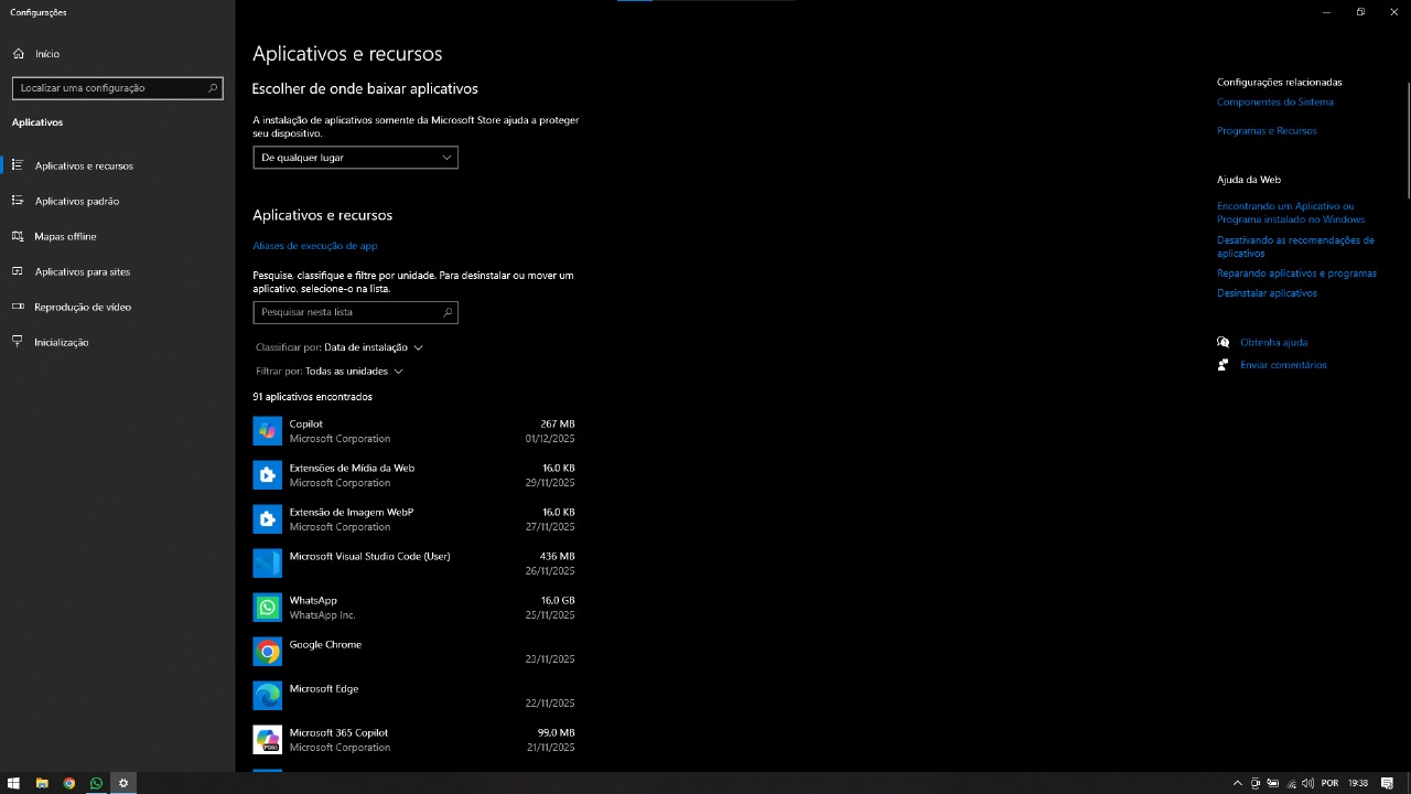 Lista de programas instalados no Windows para desinstalação.